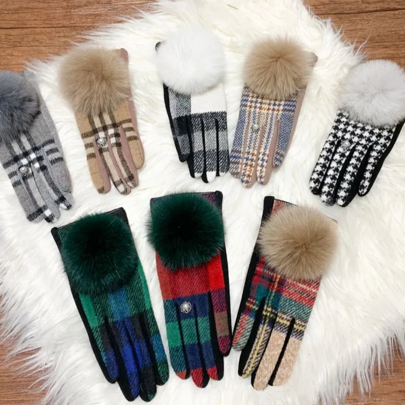 Cashmere Gloves with Fur