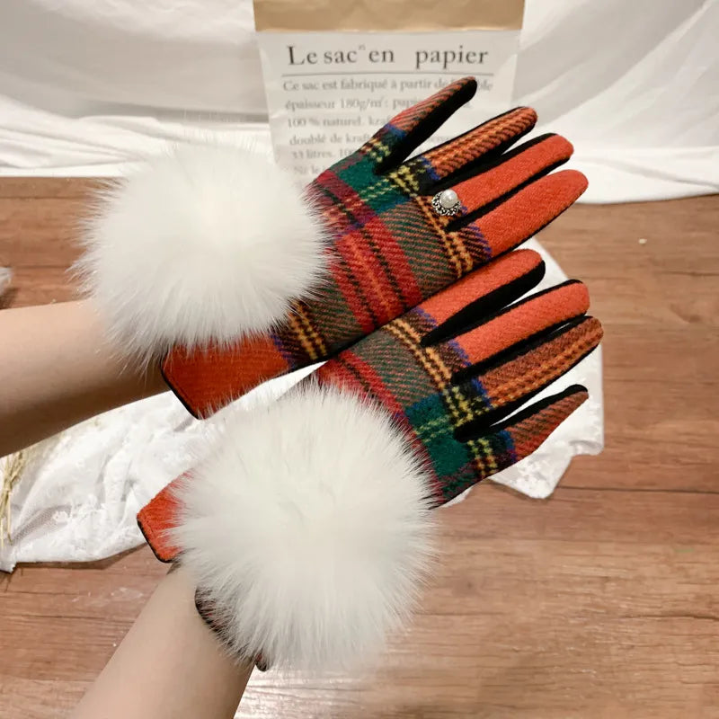 Cashmere Gloves with Fur