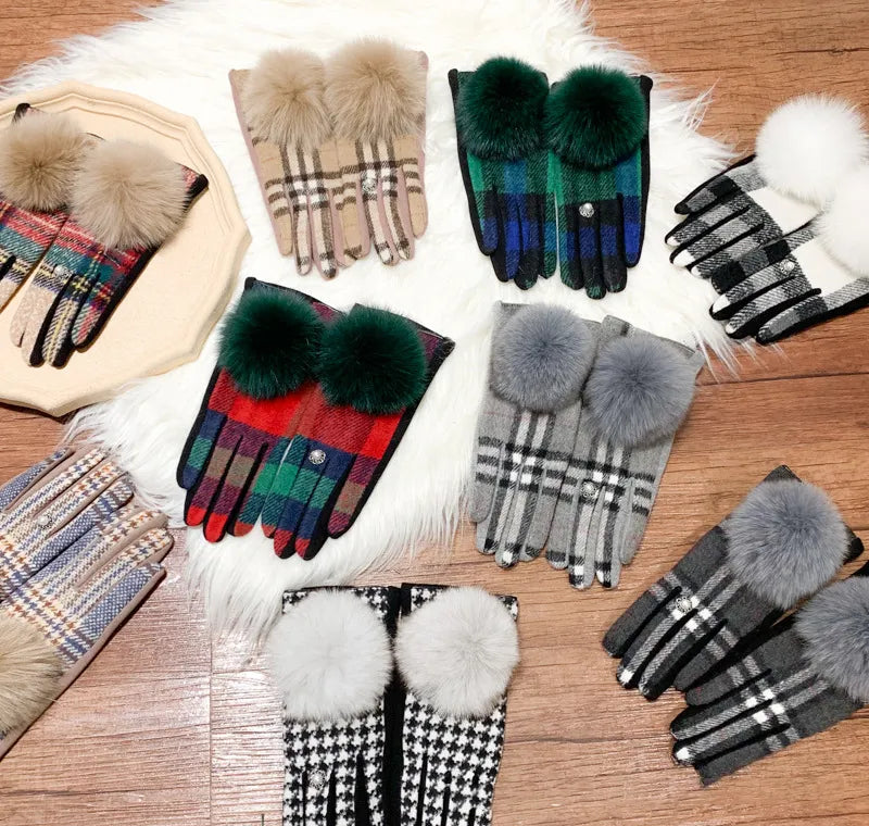 Cashmere Gloves with Fur