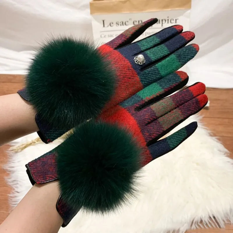 Cashmere Gloves with Fur